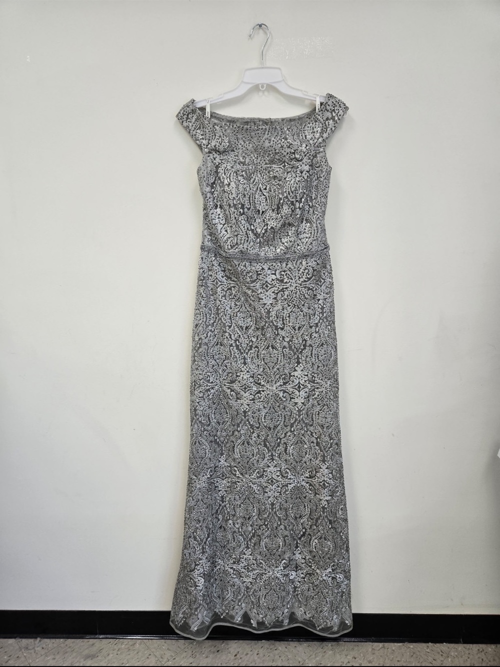 NWT CAMERON BLAKE Mon Cheri 118687 Silver Beaded Lace Formal Gown Size 12 - Picture 3 of 16
